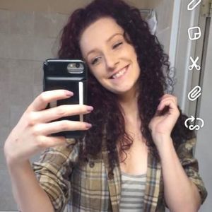 Meet your Posher, Helaina